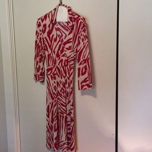 Fun Jessica Howard spicy dress!